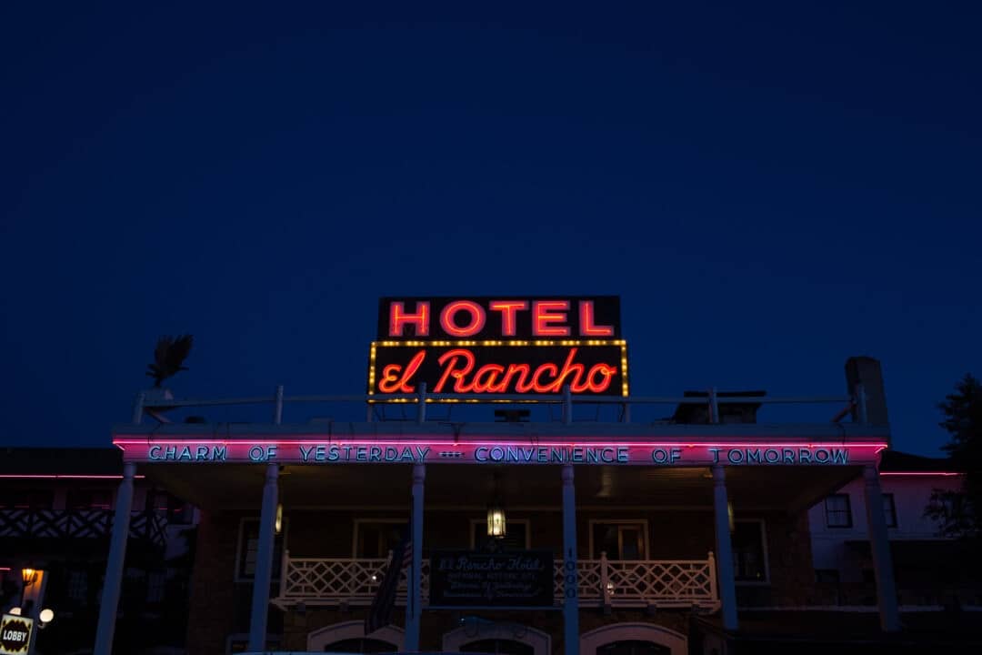 hotel el rancho night, gallup new mexico
