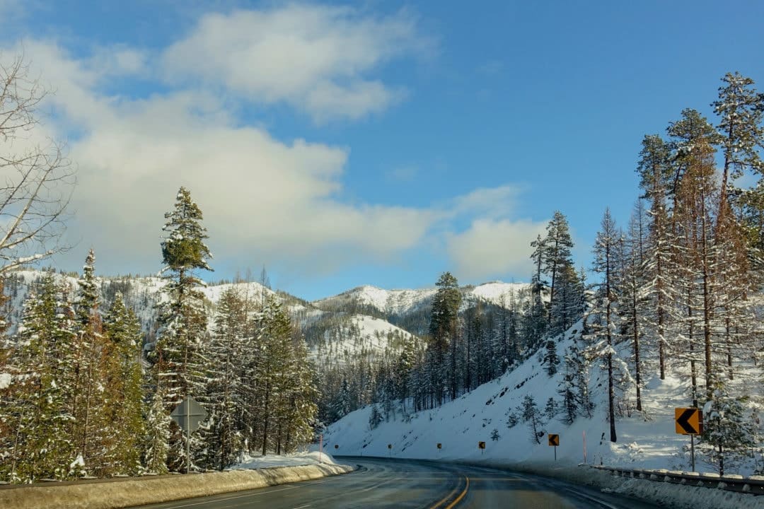 Blue sky on Highway 970 on the way to Leavenworth.